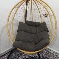 تابه و میز تلویزیون