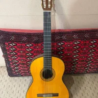 گیتار یاماها C70