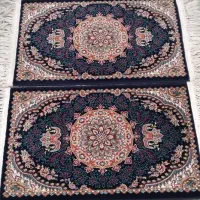 دو عدد فرش پادری در حد نو