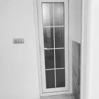 تولید درب و پنجره ی دوجداره و توری پلیسه ای