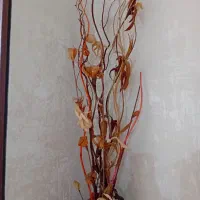 گلدان همراه با گل