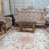 مبل  و منبت هفت نفره  به همراه  جلو مبلی و عسلی