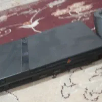 پلستشن دو است یک کارته حافظ هم داره با یک دسته نو