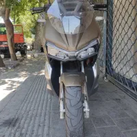 ای جی وی کویر(AGV)