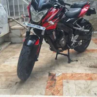 موتور ان اس ۲۰۰ بسیار تمیز