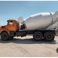 استخدام راننده پایه یک تراک میکسر