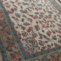 یک عدد فرش ۷۰۰ شانه 12 متری