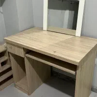 میز کامپیوتر، دو عدد شلف ، آیینه