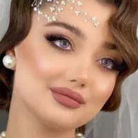 میکاپ آرتیست و مربی میکاپ
