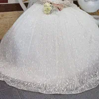 لباس عروس در حد نو