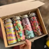 کارگر ساده کارخانه شکلات و پاستیل(جای خواب/غذا)