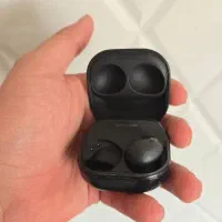 galaxy buds 2 pro(فقط یک گوشی)