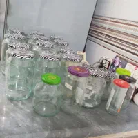 تعدادی شیشه برای کمپوت و مربا