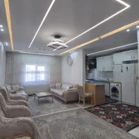 فاز۱۱ زون۱ طبقه۷جنوبی ۸۷متر۲خواب/بدون مشرف