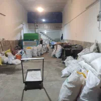 کار در کارگاه تزریق پلاستیک