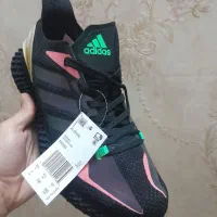 کفش اسپرت آدیداس خارجی ویتنام اصلی شبرنگ دار