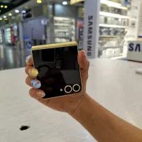 سامسونگ Galaxy Z Flip6 با حافظهٔ ۲۵۶ گیگابایت