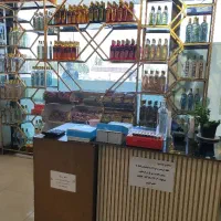فروشنده خانم