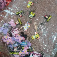 آویز عروسکی