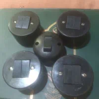 تعدادی کلید برق روکار آنتیک وقدیمی