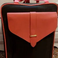 کیف کار تتو وغیره تمیز ونو هست