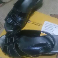 یک جفت صندل زنانه شیک و زیبا سایز 37