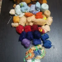 مقداری نخ ابریشم و نخ مرینوس قدیمی کامپیوتری|حراج|قائمشهر, |دیوار