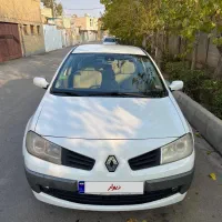 مگان ۲۰۰۰ بی رنگ و کم کار