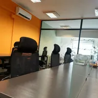 صندلی اختصاصی و روزانه در فضای کار اشتراکی|اجارهٔ کوتاه‌مدت دفتر کار و فضای آموزشی|تهران, اکباتان|دیوار
