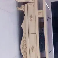 میز تلویزیون کلاسیک به همراه ویترین