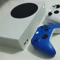 Xbox series s/ دو دسته با باتری شارژی/ دوازده بازی