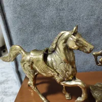 برنز|مجسمه، تندیس، ماکت|هشتگرد, فاز ۱ مهستان|دیوار