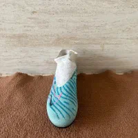 کفش فوتبال سایز ۳۸