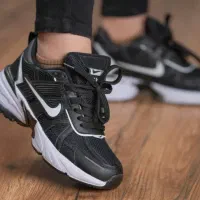 عرضه مستقیم انواع کفش اسپرت