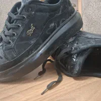 کفش کتانی|کیف، کفش، کمربند|قم, سراجه (۱۵ خرداد)|دیوار