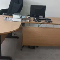 میز و صندلی اداری منشی در حد نو|مبلمان اداری|شیراز, کلاهدوز|دیوار