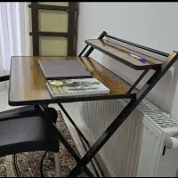 میز تحریر دانشجویی