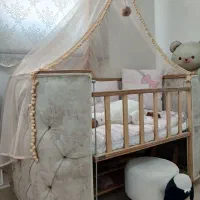 گهواره و تخت کنار مادر چوبی|تخت و صندلی بچه|تهران, باشگاه نفت|دیوار
