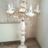 لوستر اباژور کنار سالنی