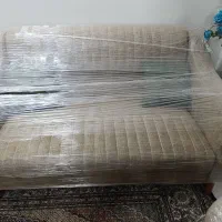مبل ۶ نفره همراه میز عسلی