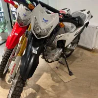 پرواز GY200 تریل باجت کالانو قرمز و نوک مدادی