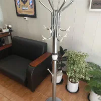 چوب لباسی ایستاده