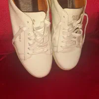 کفش کتونی تمام چرم طبیعی سایز ۴۵