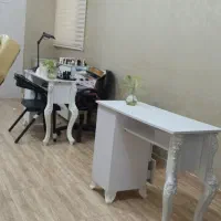 اجاره-میز-ناخن