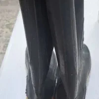 چکمه پلاستیکی