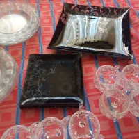 تعدادی ظرف