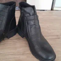 چکمه نیم بوت|کیف، کفش، کمربند|دورود, |دیوار