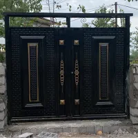 درب اهنی ماشین رو درحد نو
