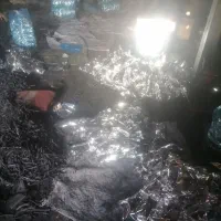 کارگر بسته بندی زغال