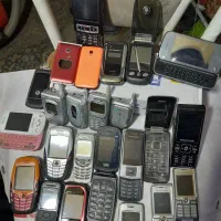 فروش تعدادی گوشی موبایل کلکسیونی